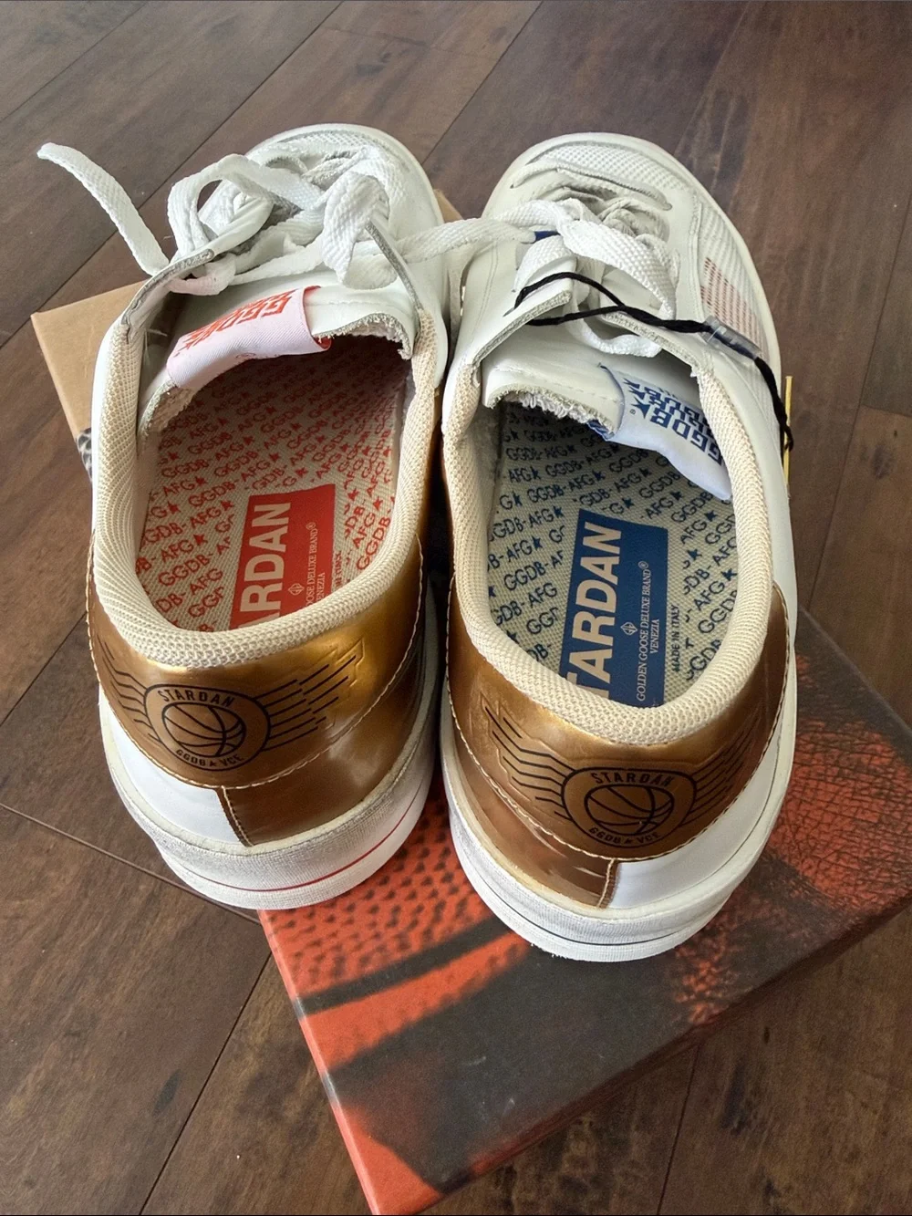 Golden goose LTD Stardan Gold/White Star Accent Men's Sneakers -